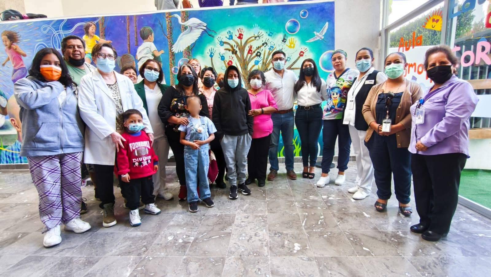 José Miguel Acatzi Luna encabeza entrega de kits “Paco” en el Hospital Infantil de Tlaxcala