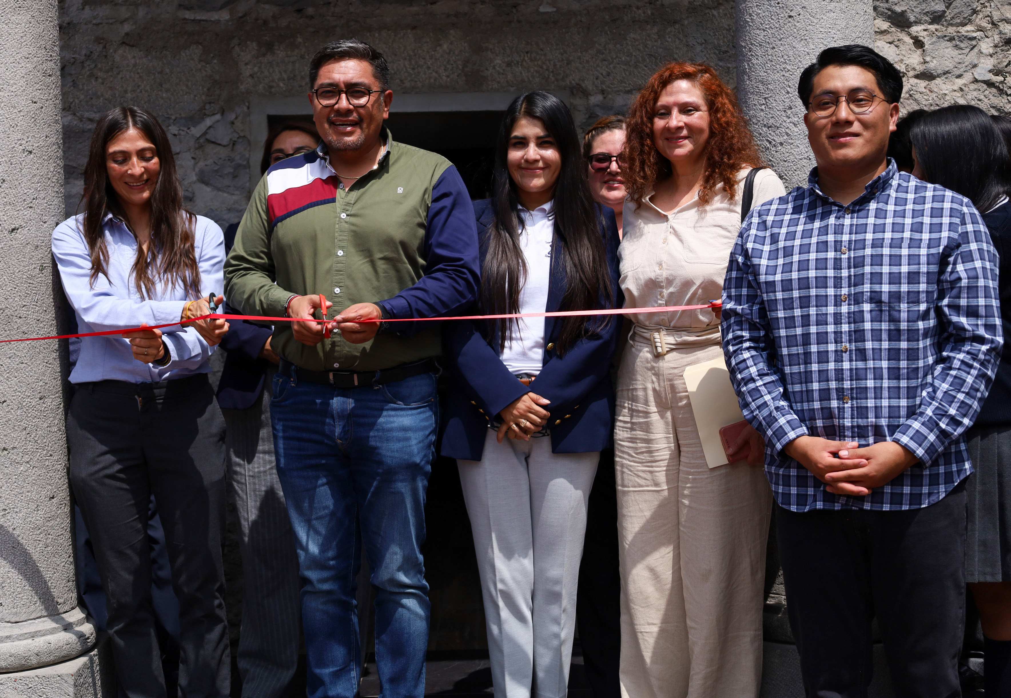 Alumnas y alumnos del Colegio Simón Bolívar presentan la exposición “Fénix” con el respaldo del Gobierno Municipal de Zacatelco
